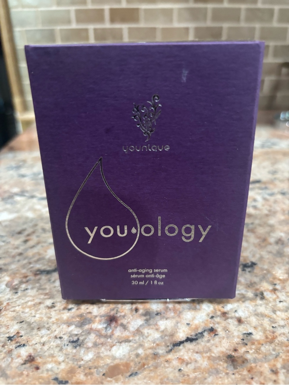 younique anti aging serum 30ml/1 Fl Oz. NIB